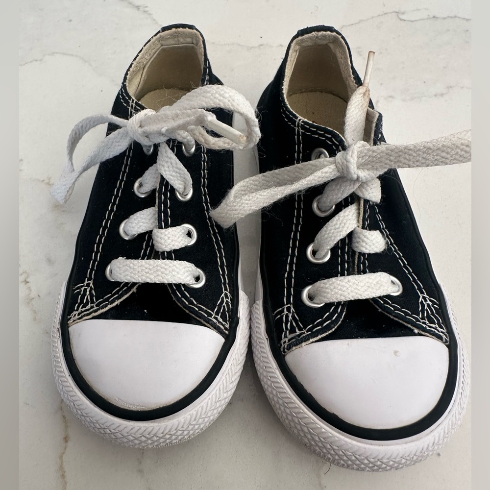 Converse toddler size  7